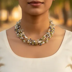 Collar de moda para mujer con múltiples gemas, en capas y con cuentas, estilo llamativo. - Product Image 1