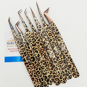 Pince à épiler pour extensions de cils à imprimé guépard, durable, antistatique, précision en acier inoxydable avec pointe lisse - Product Image 3