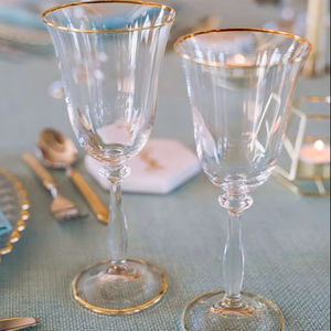 แก้วไวน์แก้วทรงสูงที่หรูหราทำขึ้นสำหรับไวน์แดงที่ดูสง่างามเหมาะสำหรับงานเฉลิมฉลองครบรอบหรือมื้ออาหารในวันหยุด - Product Image 1