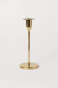 Explore los candelabros minimalistas de alambre dorado que encajan perfectamente en interiores contemporáneos y Decoración elegante para el hogar - Product Image 5
