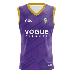 Camiseta personalizable de 100% poliéster GAA para hombre, conjuntos de fútbol de manga corta de alta calidad, patrón sólido con logotipo frontal a la venta - Product Image 1