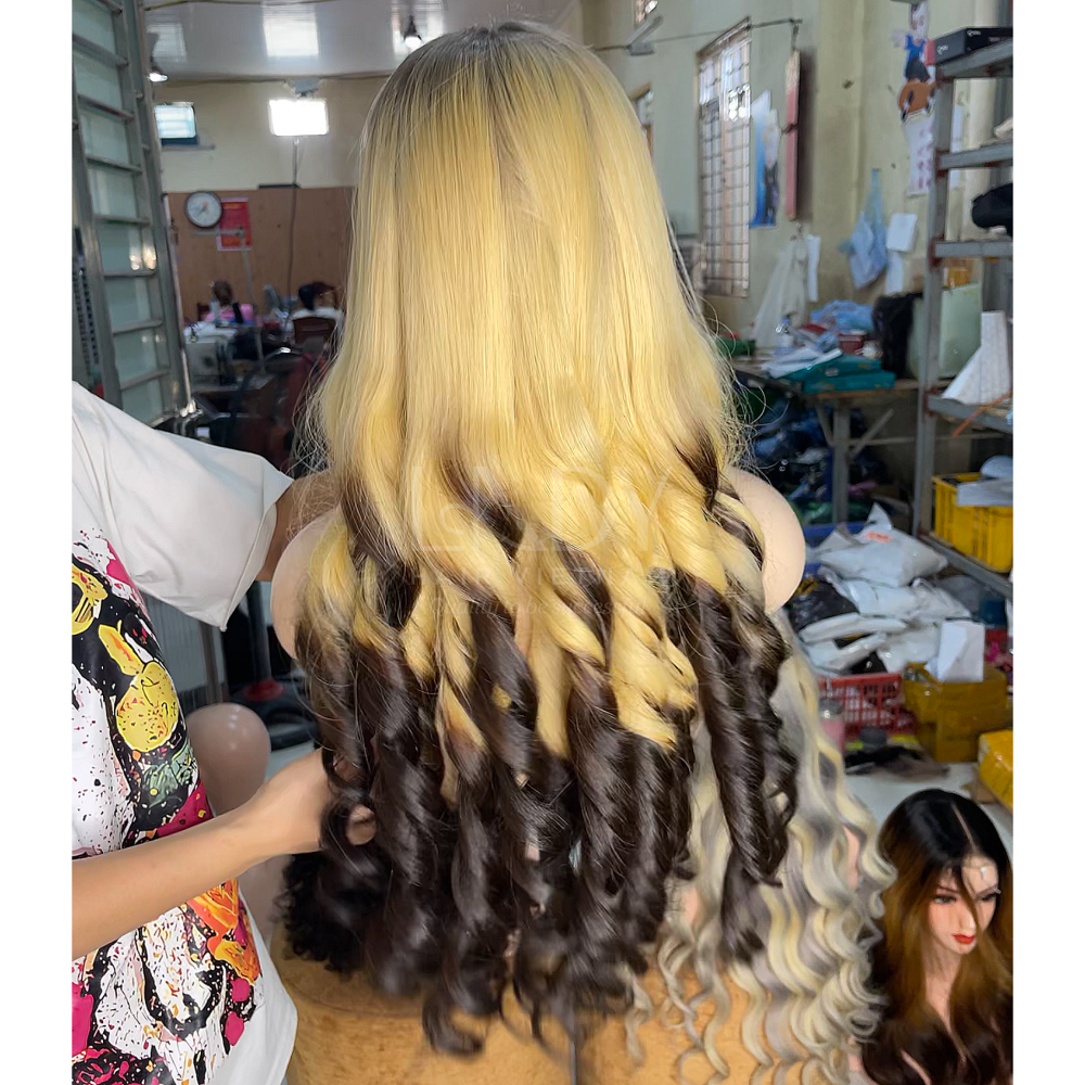 สีบลอนด์