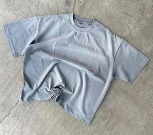 เสื้อยืดโอเวอร์ไซส์สำหรับผู้ชายเสื้อฮิปฮอปสตรีท320กรัมเสื้อครอปทรงบ็อกซี่ทรงลำลองปักลายแบบหรูหราออกแบบได้ตามต้องการ - Product Image 3