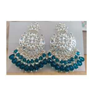 Boucles d'oreilles indiennes haut de gamme pour femmes bijoux à porter au quotidien qui sont parfaits pour l'élégance au bureau et le confort décontracté - Product Image 1