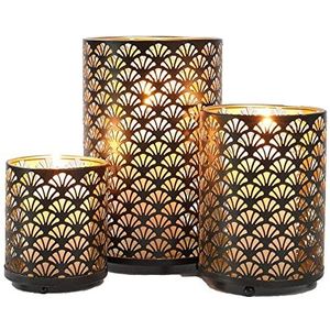 Bougeoir Hurricane en métal abordable idéal pour la décoration festive et la création d'ambiance romantique de tous les jours - Product Image 3