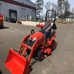 Tracteur Kubota BX1880 prêt à expédier avec livraison rapide acheter maintenant pour des performances optimales dans l'agriculture de jardinage - Product Image 5