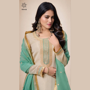 Presentación exclusiva de organza viscosa bordada con rayas Zari, colecciones de trajes de uso étnico pesado, venta al por mayor por Royal Export - Product Image 6