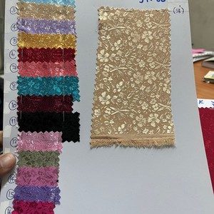 ผ้าแจ็คการ์ดโพลีเอสเตอร์ลายดอกไม้ที่สวยงามและน่าทึ่งกว้าง58นิ้วมีหลากหลายสีพร้อมส่งทันที - Product Image 1