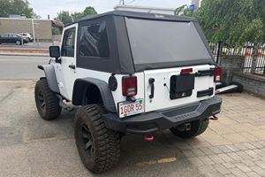 Jeep Wrangler Rubicon Hard Rock 4x4 Usado en Excelentes Condiciones, Año 2015 - Product Image 4