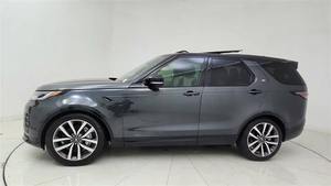 Land Rover Discovery P300 Dynamic SE 4dr SUV 4WD 2024 Usado en Buen Estado - Product Image 2