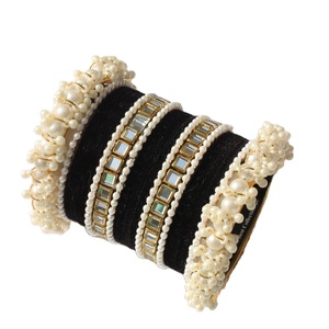 Vente en gros d'ensemble de bracelets de style indien Churiya pour mariage dernier modèle bijoux pour femmes fabriqués à la main ensembles de bracelets de mariée pour dames - Product Image 1