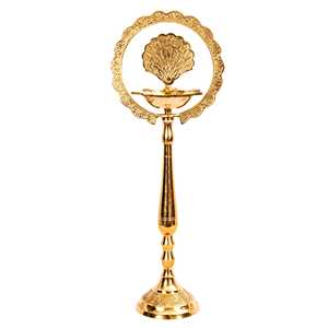 Lampe traditionnelle indienne artisanale en laiton pur avec motif paon - Product Image 5