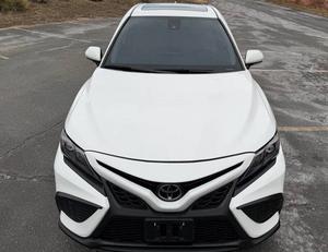 Toyota Camry SE Nightshade 2023 USADO EN EXCELENTES CONDICIONES - Product Image 1