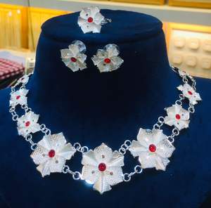 El juego de joyería de moda chapado en oro de 18 quilates vintage incluye pendientes de collar de Peine y accesorios a base de cobre diamantes inspirados-regalo - Product Image 2