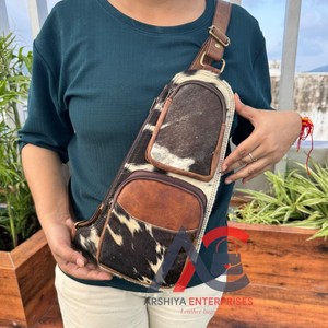 Moda occidental pelo en cuero de vaca al aire libre solo hombro pecho bolsa personalizada cuero genuino ciclismo deportes bandolera para Unisex - Product Image 1