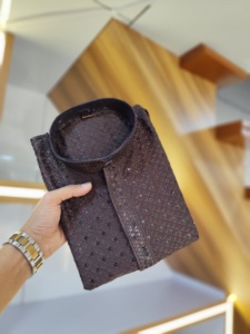 Trabajo de bordado de pollo para hombres en tela de rayón de viscosa pura disponible para venta en línea para ropa india y pakistaní - Product Image 5