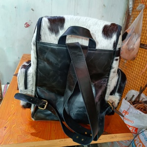 Top fabricant indien sac à dos en cuir de fourrure de vachette avec conception d'outillage à la main sac à dos de voyage sac sac à dos scolaire sac - Product Image 3