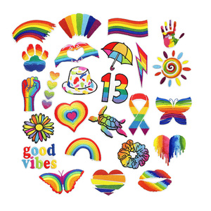 แพทช์ปักราคาถูก แพทช์ปักโลโก้แบบกำหนดเองจำนวนมาก ป้ายปักแบบกำหนดเองสำหรับเสื้อผ้า ลายรุ้งไพรด์ สำหรับผู้ชายหรือผู้หญิง - Product Image 1