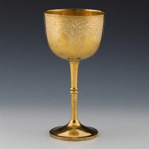 Verre à vin rituel TempleGold Calice à vin en métal orné Gobelet traditionnel de finition antique pour rituels religieux et autels d'église - Product Image 2