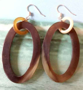 Boucles d'oreilles en corne de buffle naturelle, design personnalisé pour les mariages et autres occasions pour vous - Product Image 6