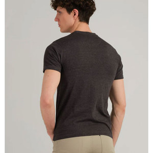 Mode col rond blanc t-shirt bonne qualité couleur unie Style Hip Hop t-shirt pour toutes les tailles hommes t-shirts - Product Image 1