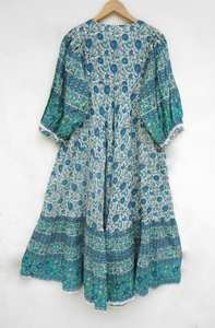 Robes décontractées Max pour femmes manches courtes ou longues avec bouton col en V longueur Midi - Product Image 2