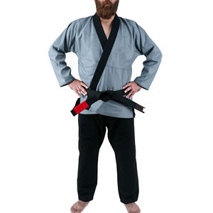 Uniforme de artes marciales, uniforme de Karate, proveedor fabricado en Pakistán para trajes de uniformes de Karate, diseños personalizados, embalaje personalizado para hombres - Product Image 1