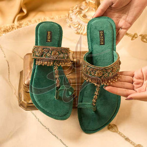 Nuevo Estilo al por Mayor, Cómodas y Modernas Zapatillas Kolhapuri Antideslizantes con Estampado, Hechas a Mano Profesionalmente, Parte Superior de Terciopelo Natural para Mujer - Product Image 5