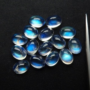 Chất lượng tuyệt vời Madagascar Moonstone màu xanh hào nhoáng cầu vồng Moonstone cầu vồng Moonstone hình dạng hình bầu dục mịn Cabochon đá - Product Image 1