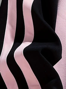 เสื้อสเวตเตอร์ผู้หญิงคอปกโอเวอร์ไซส์เปิดไหล่สีชมพูสีล้วนแขนตัดกันเสื้อคอกลม - Product Image 3