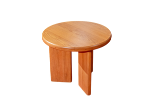Durable Solid Wood <b>Round</b> Minimalist Accent <b>Table</b> with Three Legs <b>Oak</b> Top Movable for Living Room or Cafe Use - Product Image 4