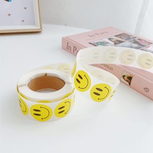Rollo de 500 Pegatinas Divertidas y Coloridas con Caras Felices para Decoración del Hogar, Álbumes de Recortes, Pegatinas Decorativas de Vinilo para Promociones - Product Image 2