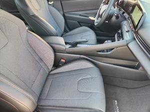Elantra Aspire FWD usado cuidadosamente con asientos de cuero ACC Control de crucero - Product Image 2