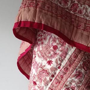 Couette Jaipuri en coton biologique de haute qualité, imprimé ethnique, fait main, pour la décoration intérieure - Product Image 6