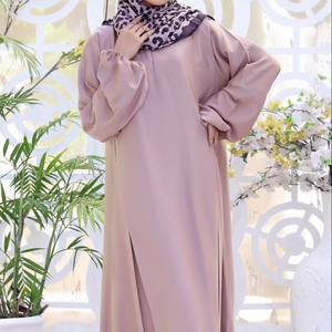 ชุดเดรสอิสลามแบบคาฟตัน/อาบายะห์ มีกระเป๋าหน้าอก ใส่ได้ทุกฤดู คุณภาพสูง รับผลิตตามแบบ (OEM)  ขั้นต่ำในการสั่งซื้อน้อย เหมาะสำหรับสาวรูปร่างสูง  ชุดสำหรับงานอีด/งานแต่งงาน  แบบเรียบ - Product Image 1
