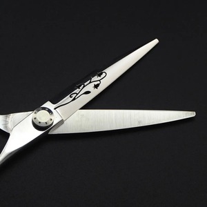 Ciseaux de coiffeur professionnels en acier inoxydable personnalisés de qualité supérieure lame de rasoir ergonomique ciseaux de coupe de cheveux coiffeurs de précision - Product Image 2