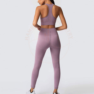 Conjunto de yoga para mujer de la colección 2024 de estilo único y altamente moderno más vendido al mejor precio al por mayor - Product Image 2