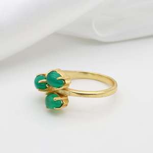 Anillo de piedras preciosas de ónix verde exquisito chapado en oro al por mayor, joyería de latón de pera multipiedra, joyería de moda para mujeres y niñas - Product Image 4