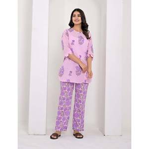 Ensemble Coordonné Liliac en Coton Imprimé 2 Pièces – Haut Brodé à Manches Trois-Quarts et Short – Tailles XS & XXS - Product Image 1