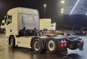 Nuevo/Usado Camión Scania R 540 6X2 con Retardador de Aire Completo, Neumáticos en Buen Estado y Transmisión Automática - Product Image 3