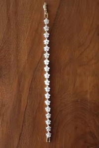 Bracelet tennis en diamant de laboratoire pour femmes et hommes, bracelet tennis rond en diamant pour mariage, fleur de moissanite en or massif - Product Image 2