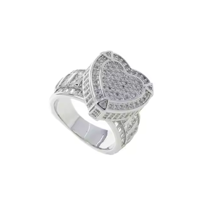 แหวนฮิปฮอปสแตนเลสทรงหัวใจประดับเพชรโมอิสซาไนต์ขนาดใหญ่สำหรับผู้ชาย ได้รับการรับรองจาก IGI เหมาะสำหรับทุกงานปาร์ตี้ - Product Image 3