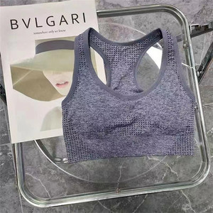 Soutien-gorge de sport sans couture réglable pour femmes avec compression élastique douce et motif imprimé pour adultes actifs - Product Image 3