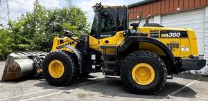 Chargeuse sur pneus lourde KOMATSU WA380-8 À VENDRE - Product Image 3