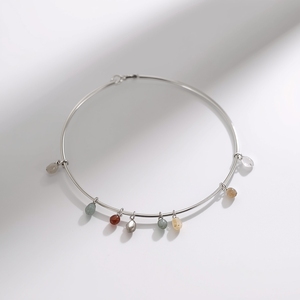 Brazalete de Cadena de Oro Amarillo Macizo Minimalista con Cuentas de Gemas de Color Natural en la Barra Central, Elegante y Lujoso, Certificado por GIA - Product Image 2