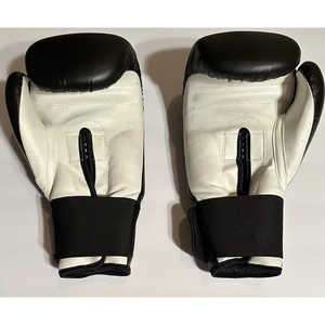 Guantes de boxeo de cuero de microfibra profesional con diseño de dedo completo Forro de látex Logotipo OEM personalizable para entrenamiento de MMA para adultos - Product Image 2