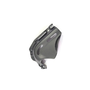 Piezas de fibra de carbono cubierta de piñón de carbono mate 460 1558.1B para <span class=keywords><strong>Ducati</strong></span> Hypermotard 821 <span class=keywords><strong>Ducati</strong></span> <span class=keywords><strong>Scrambler</strong></span> 800's Monster 797 <span class=keywords><strong>2017</strong></span> - Product Image 2