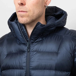 Chaqueta de Invierno para Hombre 2026, Diseño Personalizado de Fábrica, Forro Térmico de Poliéster, Cuello Alto de Nailon, Logotipo Frontal, Color Azul Pato - Product Image 5