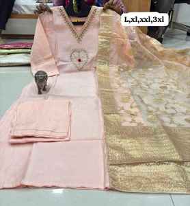 Dernière tenue de créateur Evergreen, Kurti en mousseline de soie, pantalon, travail lourd à la main, travail au fil avec dupatta numérique, achat en ligne en Inde - Product Image 5