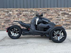 Scooter électrique à trois roues en alliage d'aluminium, moteur sans balais 1000W, batterie au lithium, commande par application, double suspension, autonomie 20Ah 40-60km - Product Image 6